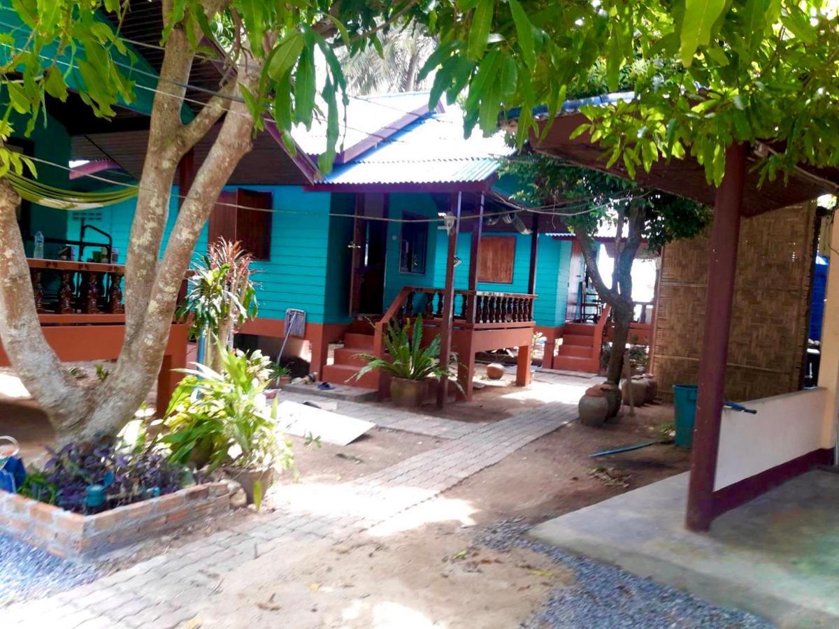 Free Concept Beach Resort سورات ثاني المظهر الخارجي الصورة