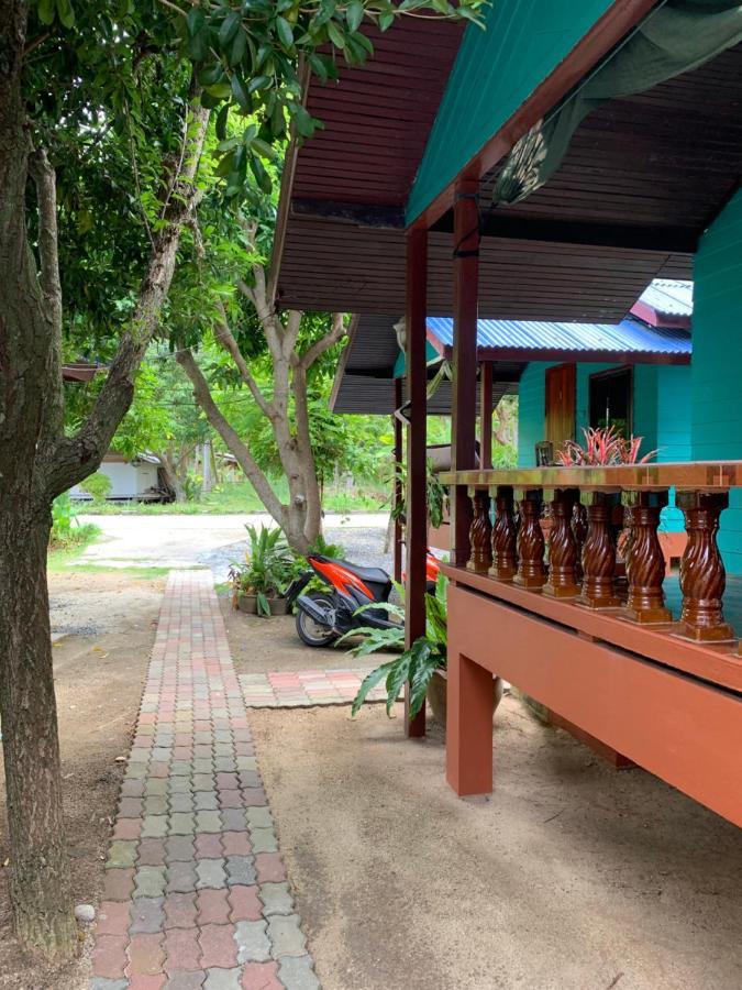 Free Concept Beach Resort سورات ثاني المظهر الخارجي الصورة